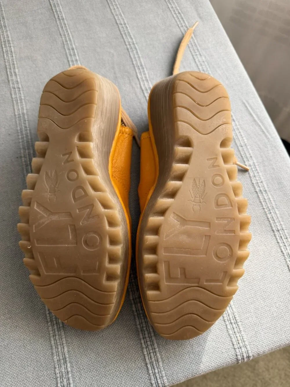 FLY LONDON High wedges yellow leather shoes